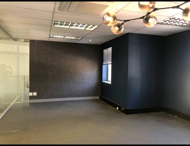 355M² OFFICE TO LET IN WIERDA VALLEY